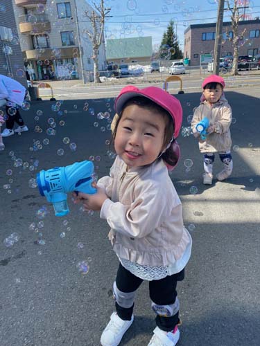 2025年4月お誕生会・戸外活動スタート★