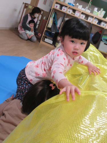2025年０・1歳児　室内遊び