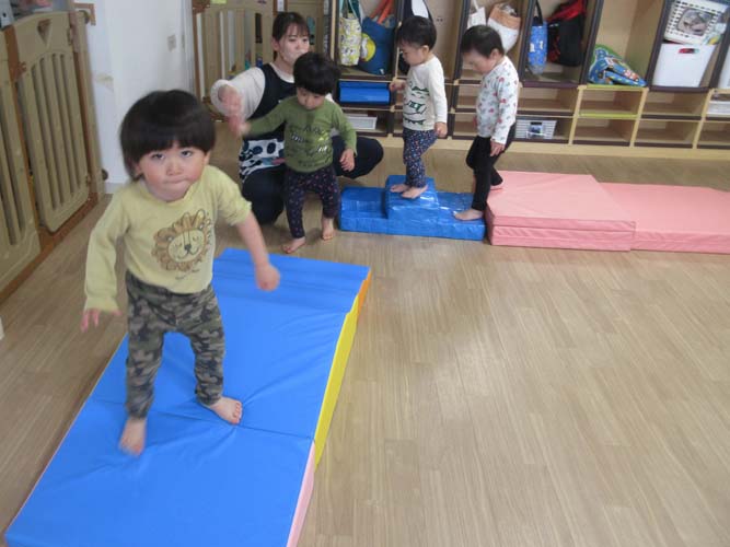 ２０２５年☆1・2歳児　室内遊び☆