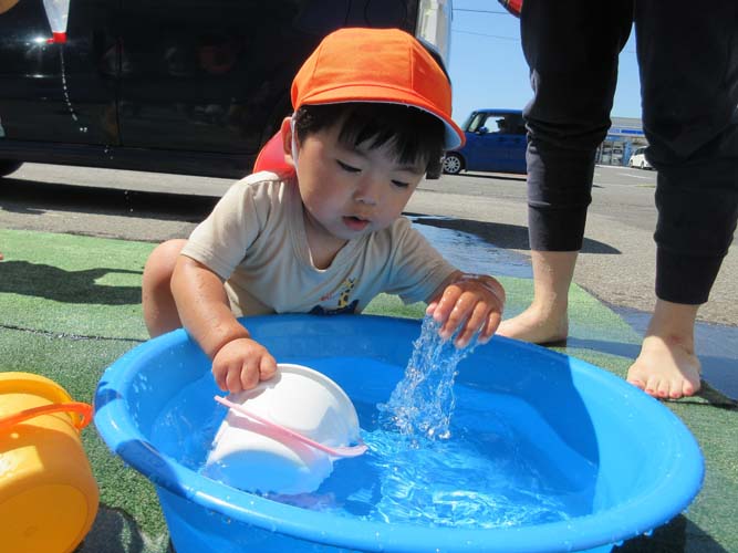 2025年千歳恵比寿保育園で水あそび